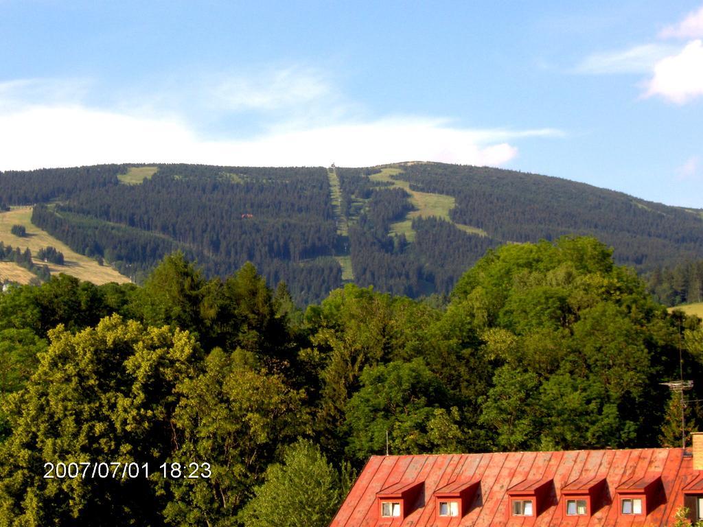 Hotel Helena Rokytnice nad Jizerou Exteriör bild